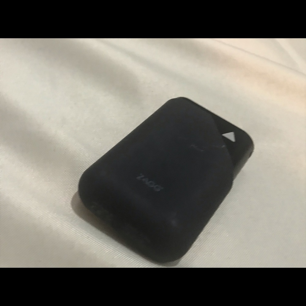 Portable battery pack - Picture 2 of 3